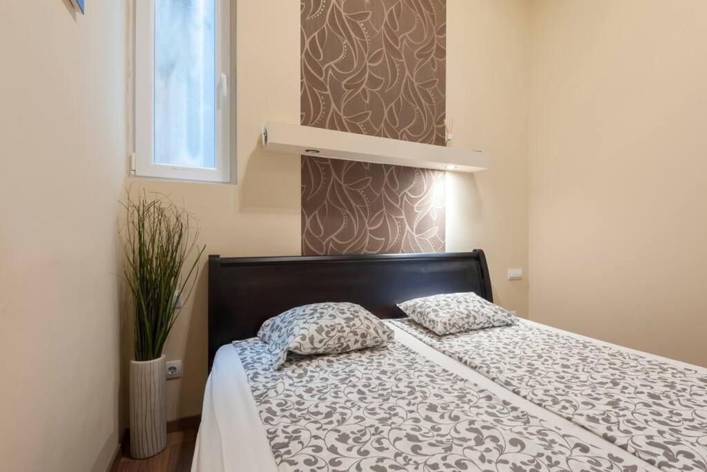 Szent Istvan Ter 4 Next To Basilica A 1 Bedroom Budapest Exterior foto